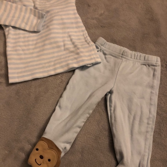 Carter’s Long Sleeve Monkey Set - Picture 4 of 4